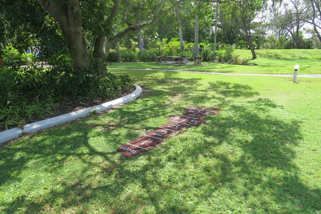 The Shores Holiday Apartments Mackay Exterior foto